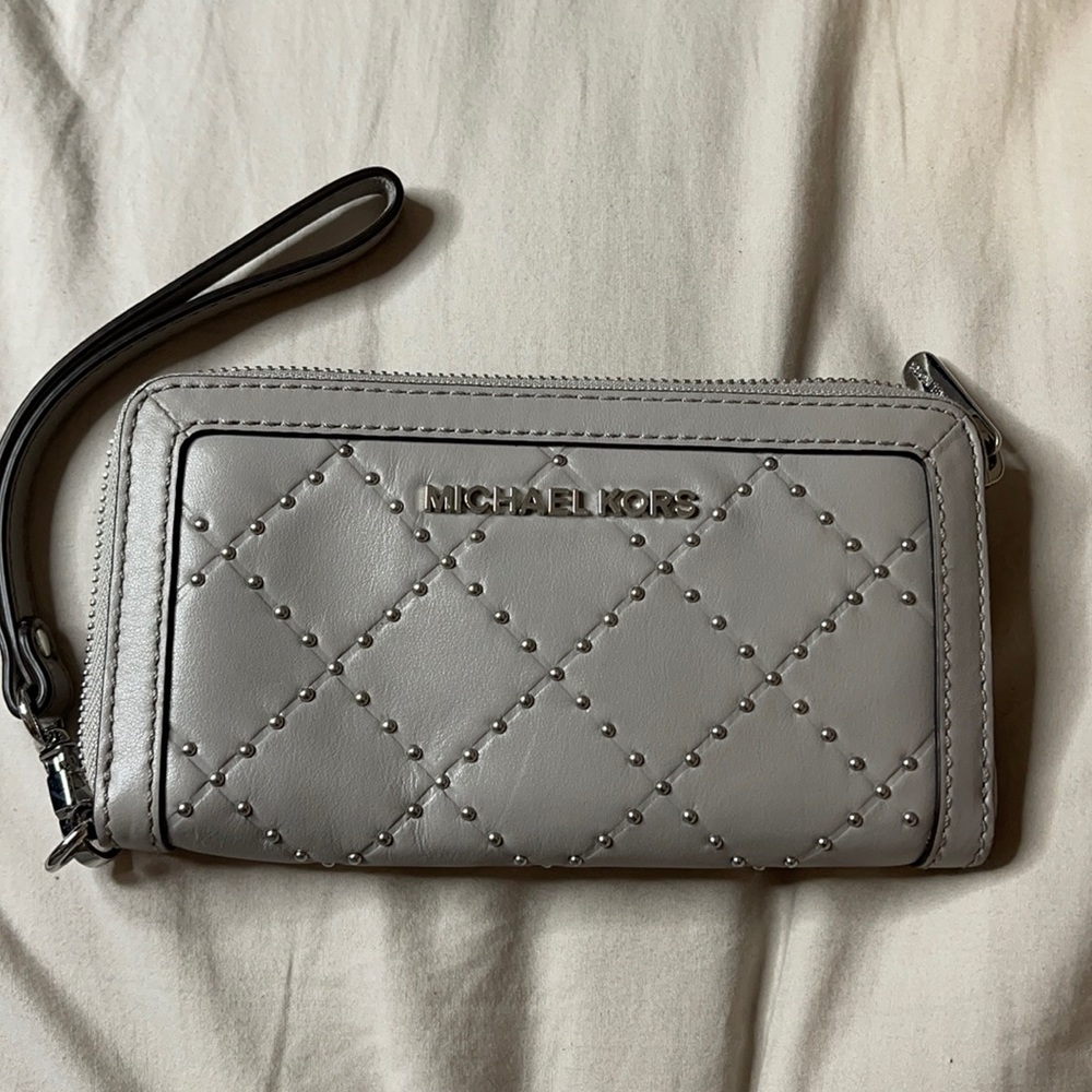 Michael Kors clutch/wallet